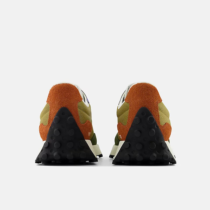 New Balance" 327"